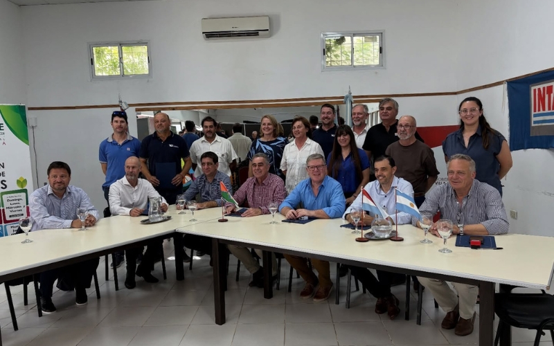 Firma del Convenio de la Mancomunidad de Paraná Campaña en Villa Urquiza