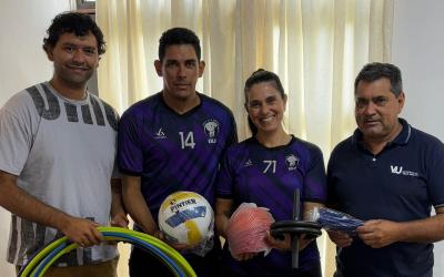Entrega de materiales deportivos