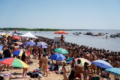 Villa Urquiza vivió una multitudinaria Fiesta de la Playa