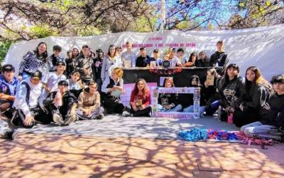 Estudiantes de la E.E.A.T. N° 39 visitaron la Biblioteca Municipal