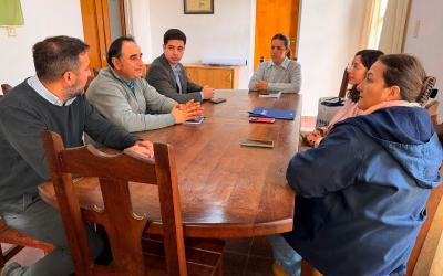Villa Urquiza recibió al IAPSER para fortalecer la prevención y el acceso a seguros para los trabajadores municipales.